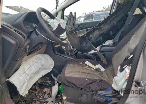 2021 Ford Ecosport S z USA, uszkodzony, nr VIN MAJ6S3FL0MC424165